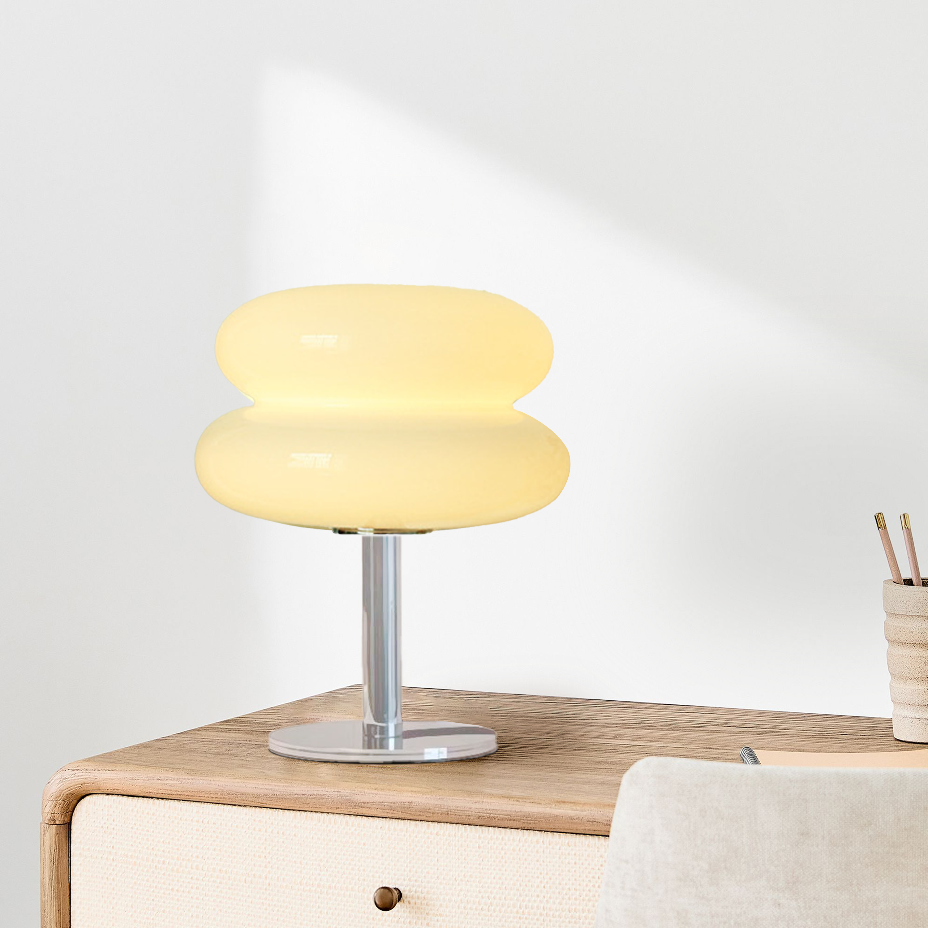 Modern Bubble Table Lamp – Retro-Inspired Glass & Metal Accent Light