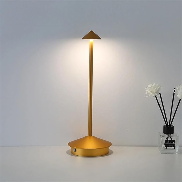 Modern LED Table Lamp – Rechargeable Minimalist Desk