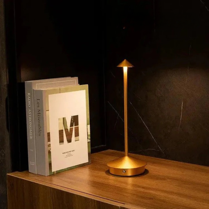 Modern LED Table Lamp – Rechargeable Minimalist Desk