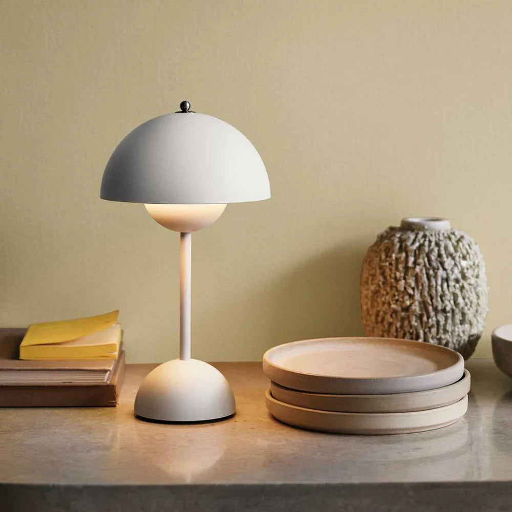 Modern Mushroom Table Lamp – Rechargeable 5W LED with Touch Control